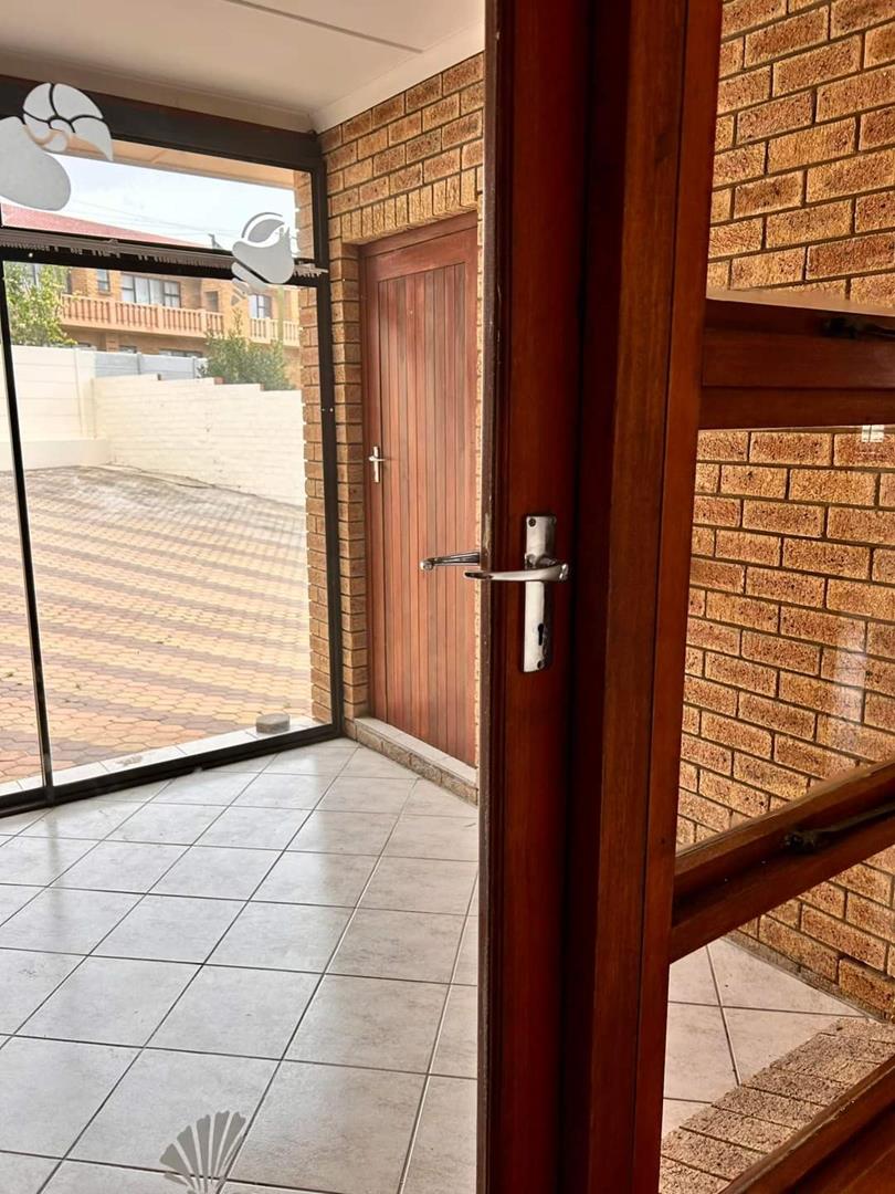 7 Bedroom Property for Sale in Bayview Western Cape